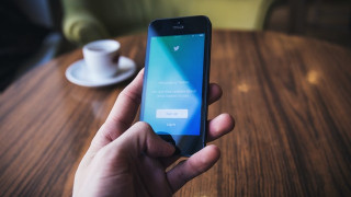 Twitter вече позволява на фирмите да казват къде да ги намерите