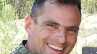 Командос се събуди след 3 месеца кома, нужна му е помощ