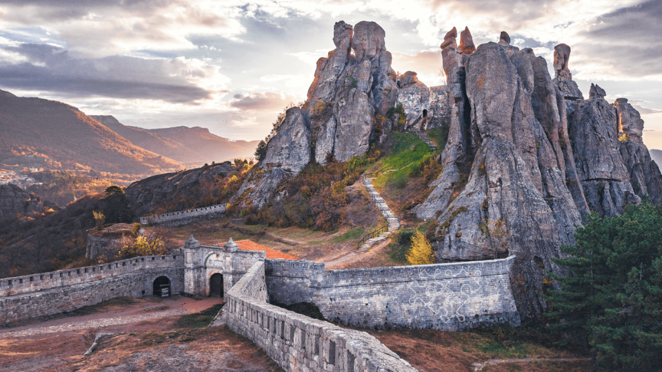 Зрелище на Белоградчишките скали. 800 онемяват | StandartNews.com