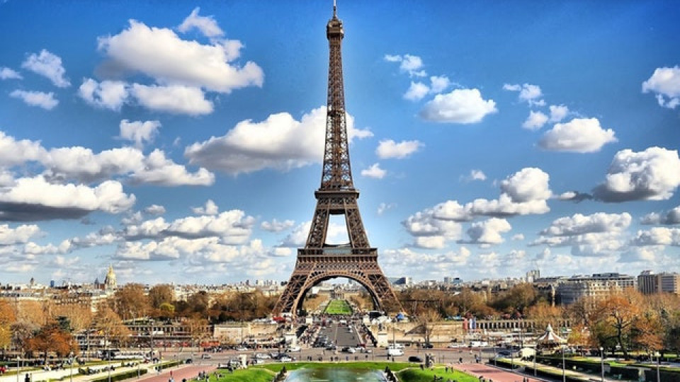 В Париж е страшно, голяма драма за пенсиите | StandartNews.com