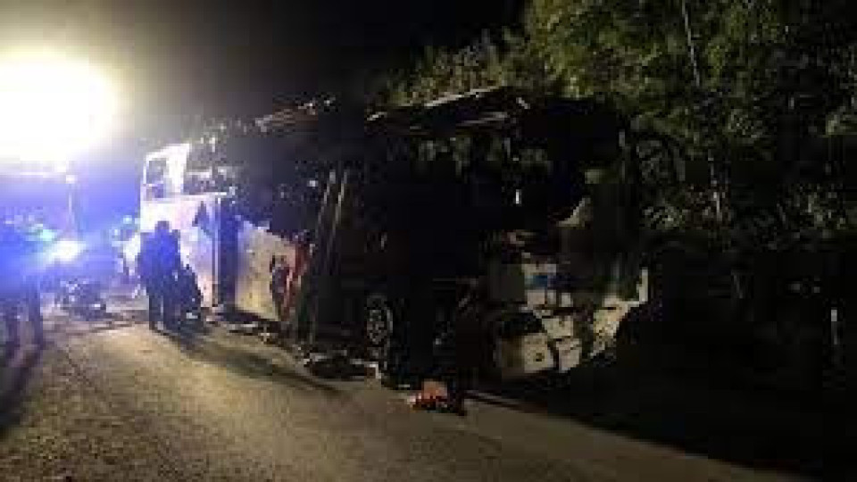 Румънски лекари пристигат заради ранените в катастрофата край Търново | StandartNews.com