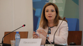 Зорница Русинова: Еврото ще ни помогне за ръст на доходите