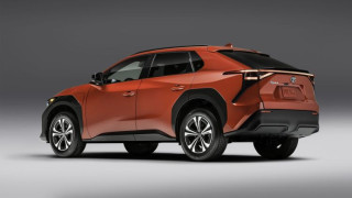 Toyota е готова да изкупи обратно електрическите автомобили bZ4X от собствениците