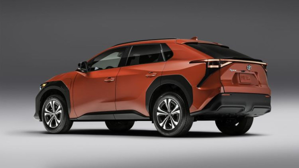Toyota е готова да изкупи обратно електрическите автомобили bZ4X от собствениците | StandartNews.com