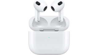 Слушалките AirPods на Apple няма да получат USB Type-C до следващата година