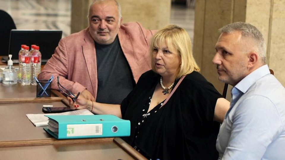 Мария Капон направи мъжки жест към Хаджигенов и Бабикян | StandartNews.com