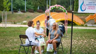 Майки се включиха в кампания за кърменето