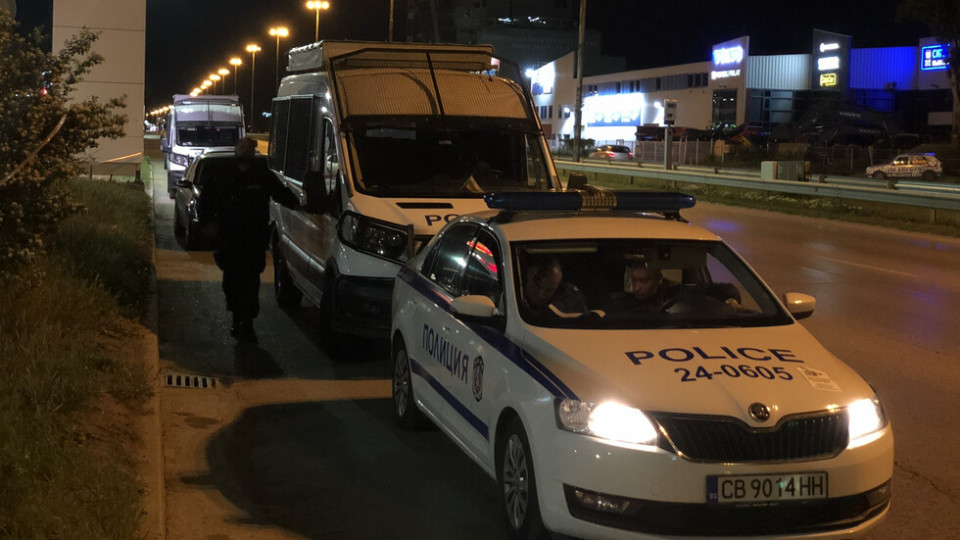 Полиция провери нощния живот в Благоевград. Намери нещо уникално! | StandartNews.com