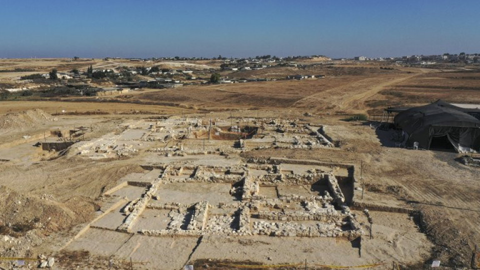 Археолози с невероятно откритие на 1200 години в Израел | StandartNews.com
