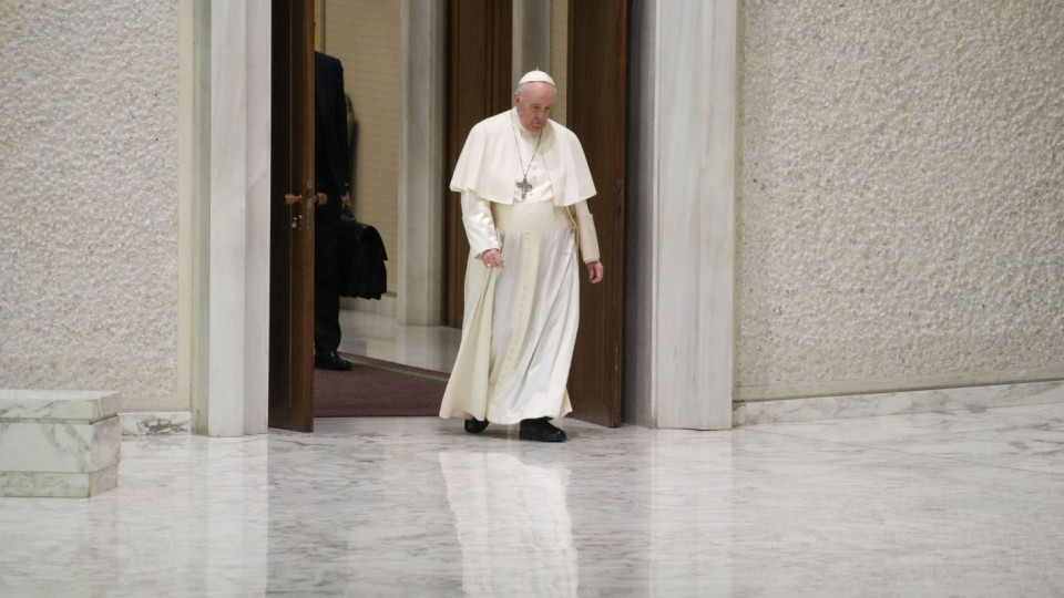 Киев вбесен на папата, Ватиканът се обяснява | StandartNews.com