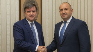 Радев посрещна ключов пратеник на САЩ