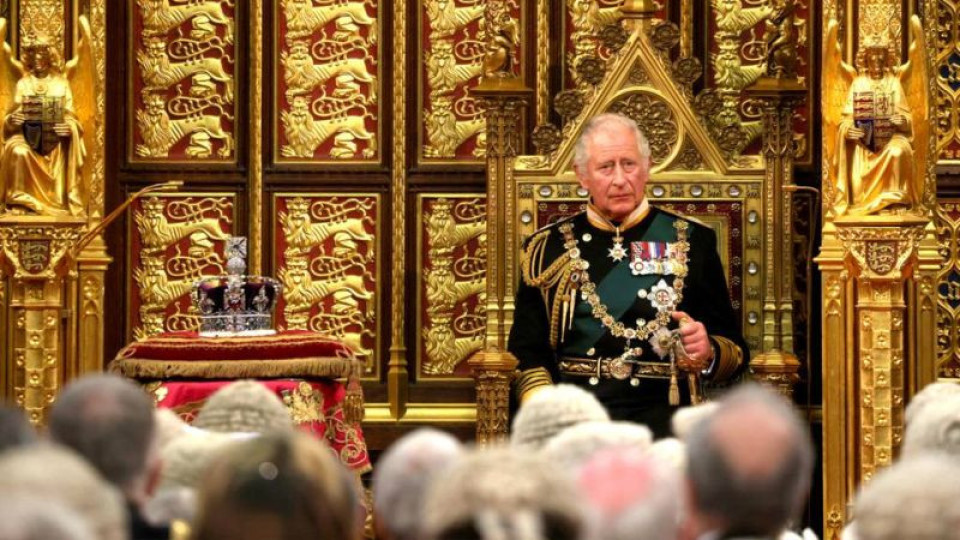 Какво ще се случи с принц Чарлз, ако кралица Елизабет умре | StandartNews.com