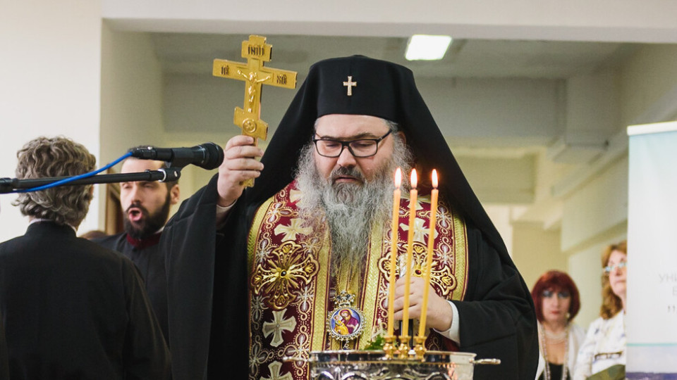 "Човек не може без Бога". Варненският митрополит с послание за 15 септември | StandartNews.com