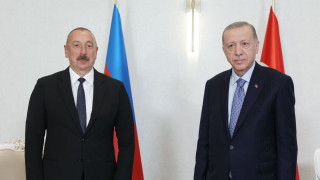Ердоган се срещна с президента на Азербайджан, чака го Путин