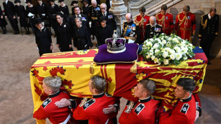 Британци и свят казват последно сбогом на Елизабет ІІ