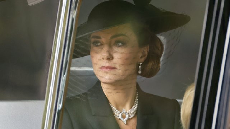 Кейт взриви кралския двор! Как почете Елизабет | StandartNews.com
