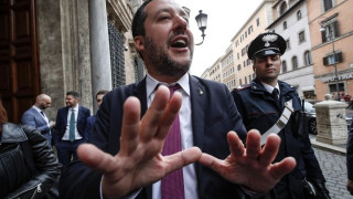 Драма! Скандален лидер в Италия прати Урсула в нокдаун