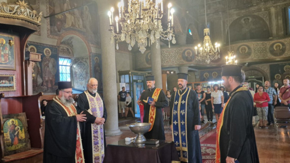Казанлък отбеляза тържествено 137 г. от Съединението на България | StandartNews.com