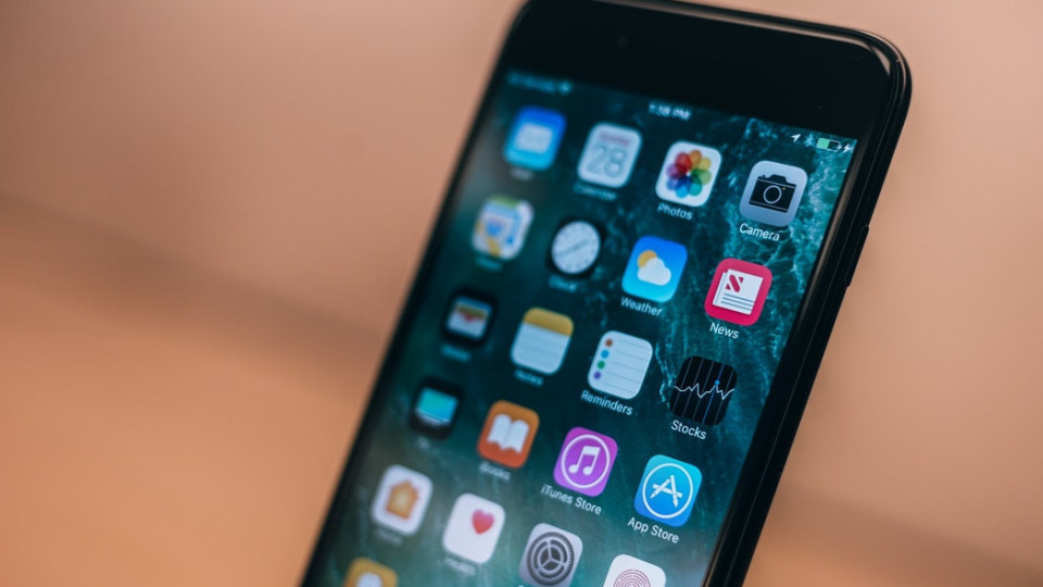 Apple премахна приложенията за iOS, принадлежащи на VK | StandartNews.com