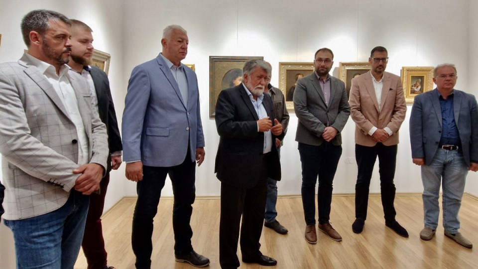 Вежди дари ценни картини на художествената галерия в Пловдив | StandartNews.com