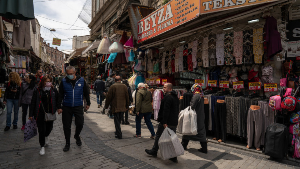 Наопаки: Турция сваля лихвите при висока инфлация. Какво постигна | StandartNews.com