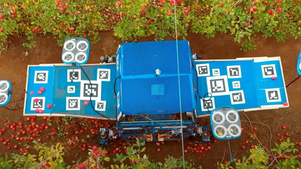 Израелски стартъп разработи летящи автономни роботи, които берат плодове | StandartNews.com