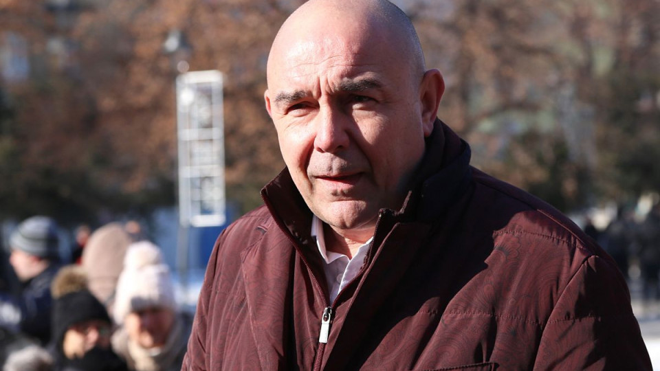 Разкош! Калин Сърменов гони автопарка на Роналдо | StandartNews.com