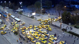 Орлов мост блокиран посред нощ след убийство на таксиметров шофьор