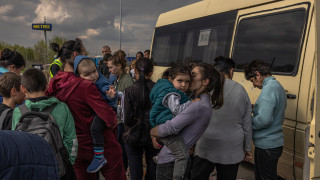 Украински бежанци бягат от България, защо