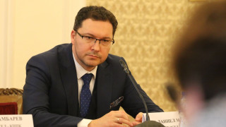 Даниел Митов разпиля Асен Василев! Как е нокаутирал държавата