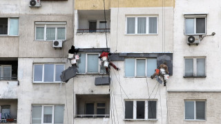 Санирането тръгва. Уж е безплатно, но ето колко ще ни струва