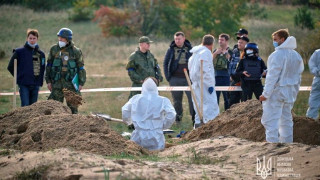 Покъртителни находки в Украйна, властите разследват за жестокости