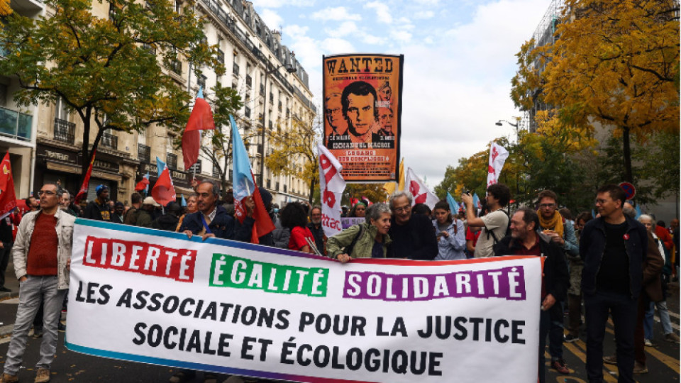 Грандиозно! 140 хиляди на протест в Париж. Исканията им | StandartNews.com