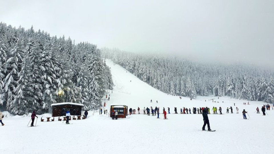 Туристическият министър изненада с прогноза за зимния сезон | StandartNews.com