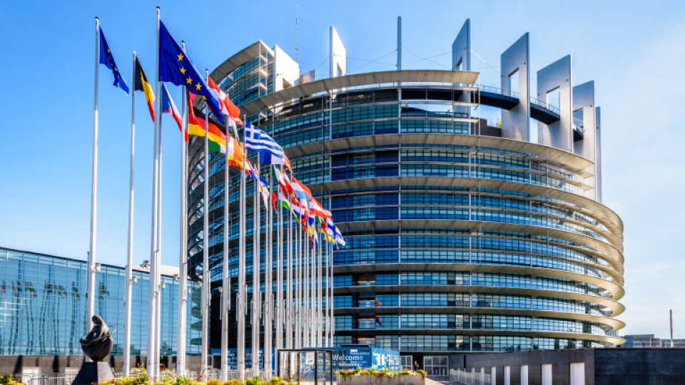 Европейският парламент с историческо решение за България - Политика —  Новини Стандарт