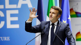 Макрон отправи православна молитва. Какво си пожела?