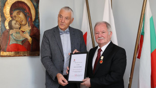 БЧК удостои със златен медал един от най-големите си дарители - проф. дтн. инж. Цоло Вутов