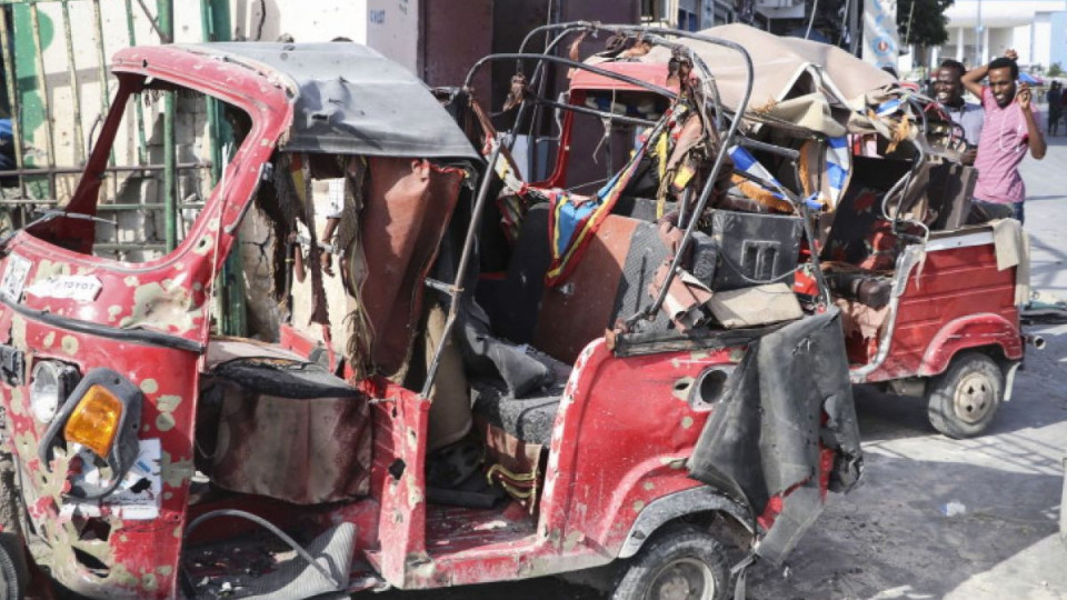 Пореден кървав екшън днес! 100 жертви на коли бомби | StandartNews.com