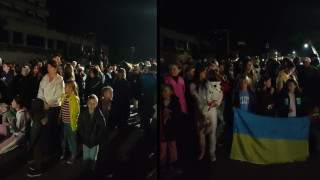 Украинци в Слънчака развяха знамена. Искат в хотелите