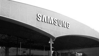Samsung ще произведе по-малко от 300 милиона смартфона през 2023 година