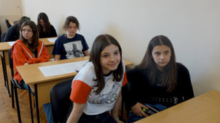 50 седмокласници в Клуб "Млад екскурзовод" учат историята на София