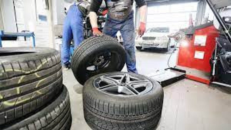 Зимните гуми с 20% по-скъпи. Имат ли право да ни глобят, ако нямаме? | StandartNews.com