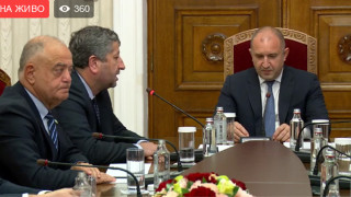 Радев проговори за кабинет и избори. Каза кога дава третия мандат