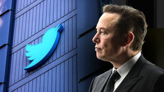 Илон Мъск обърна палачинката, промени стратегията за Туитър