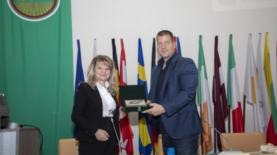Община Стара Загора подписа меморандум за партньорство с АПДРБ | StandartNews.com