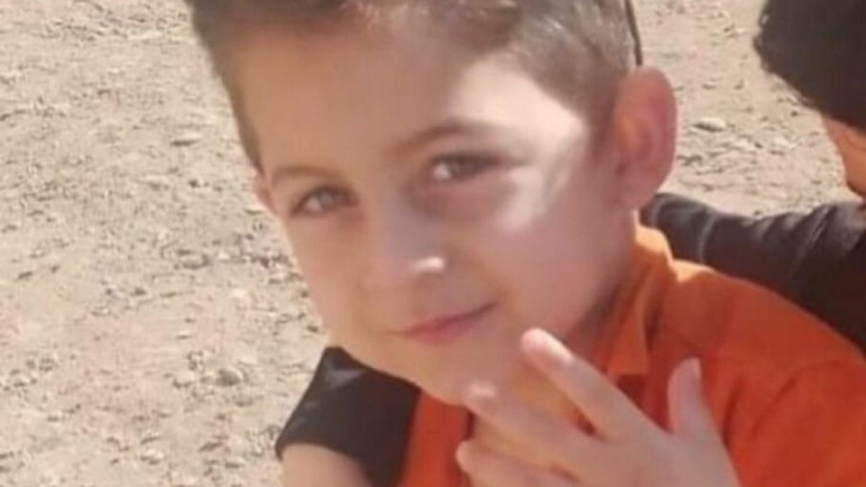 Турция скърби за Хасан, убит от ракета докато играе в двора | StandartNews.com