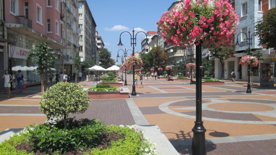 Джакпот! Витошка е сред най-скъпите търговски улици в Европа | StandartNews.com