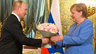 Сензационна изповед на Меркел. Прощалната й визита при Путин