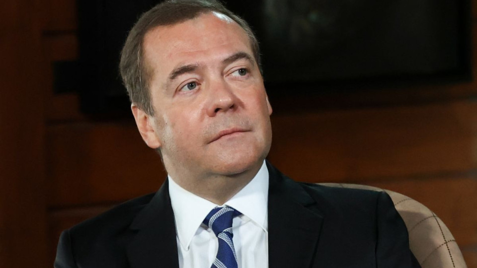 Медведев пусна отровна гавра за Урсула! Как я нарече | StandartNews.com