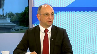 Николай Василев с тъжна прогноза за лихвите по кредитите
